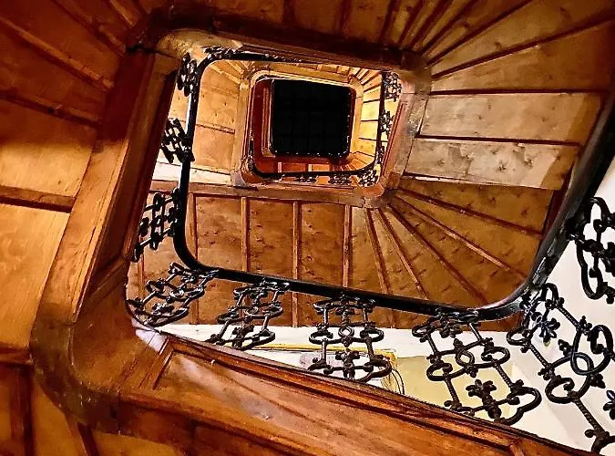 On Rynok Square شقة