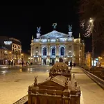 On Rynok Square * Львов