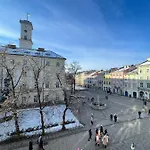 On Rynok Square Апартаменты *